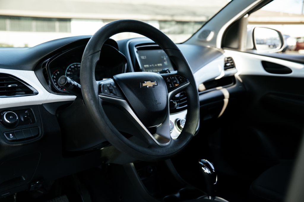 2016 Chevrolet Spark Image 18