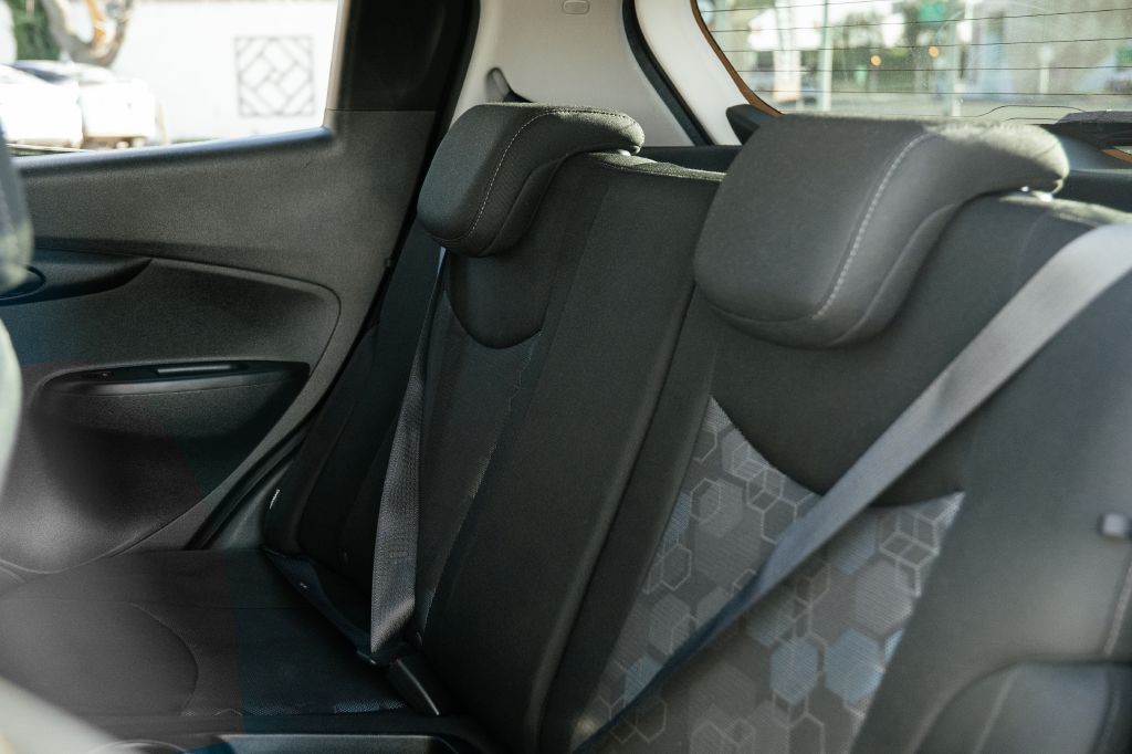 2016 Chevrolet Spark Image 21