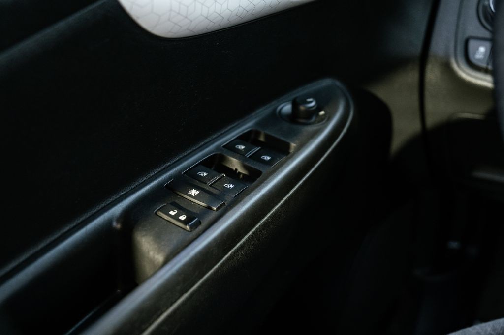 2016 Chevrolet Spark Image 28