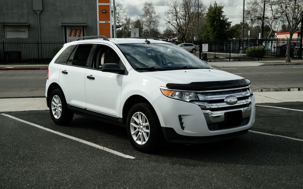 2014 Ford Edge Image 2