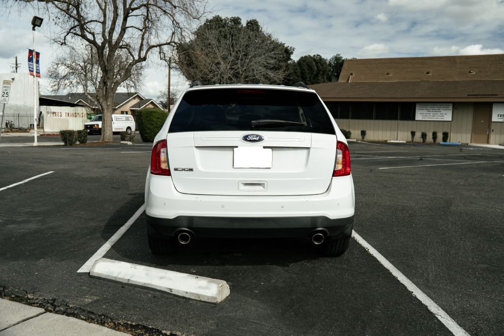 2014 Ford Edge Image 8