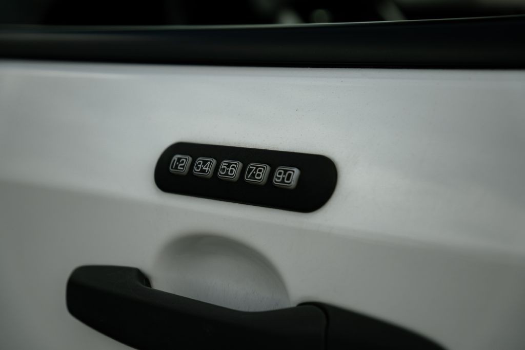 2014 Ford Edge Image 16