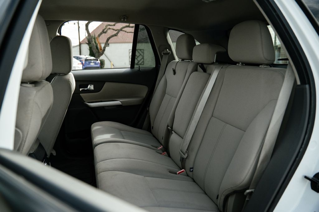 2014 Ford Edge Image 20