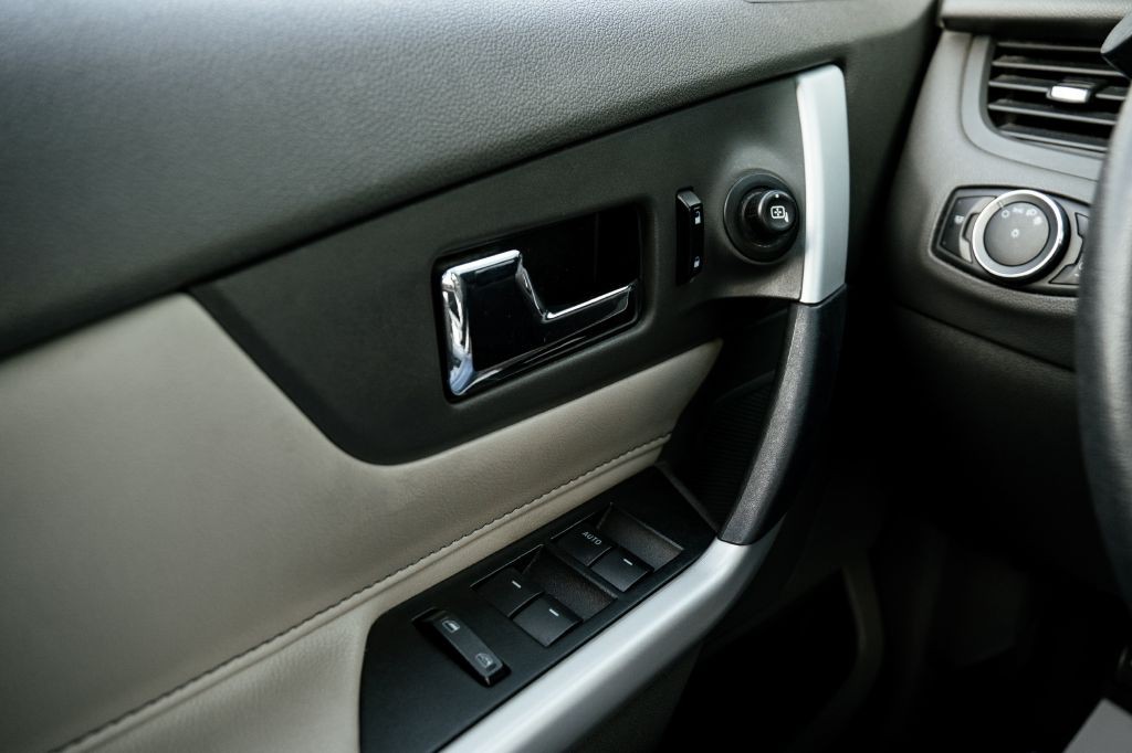 2014 Ford Edge Image 30