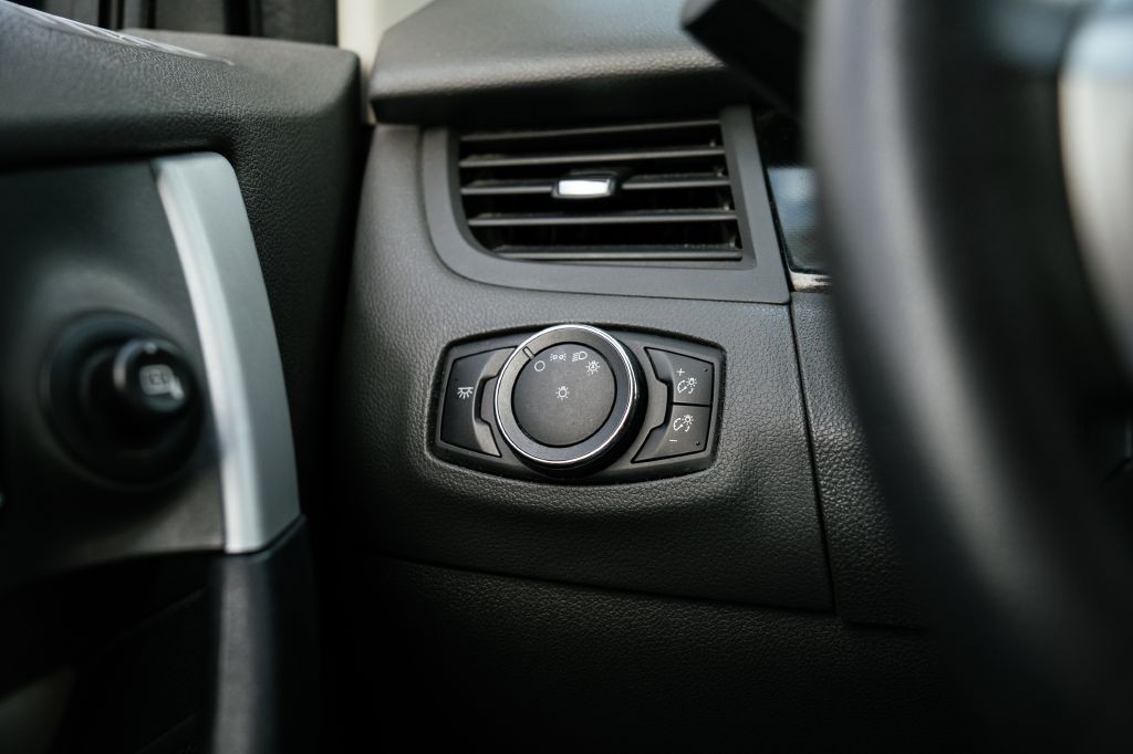 2014 Ford Edge Image 31