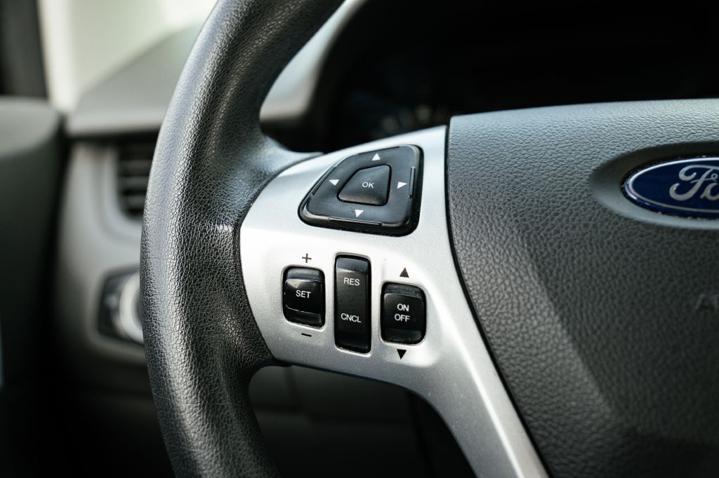 2014 Ford Edge Image 32