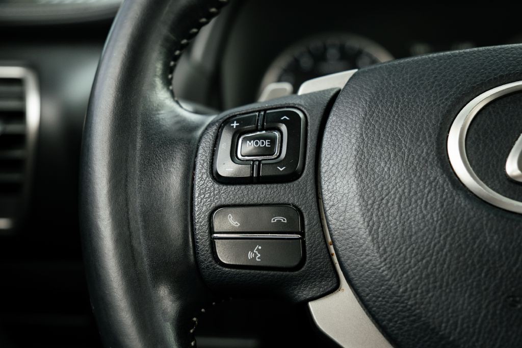 2018 Lexus NX Image 35