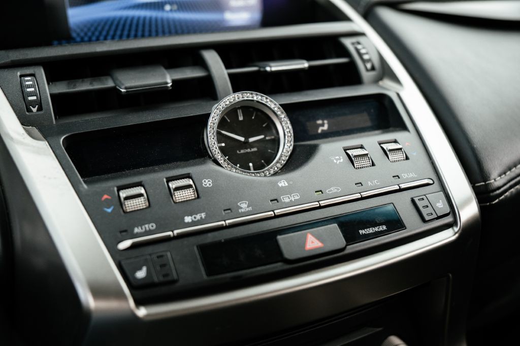 2018 Lexus NX Image 47