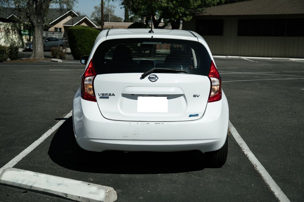 2016 Nissan Versa Image 8
