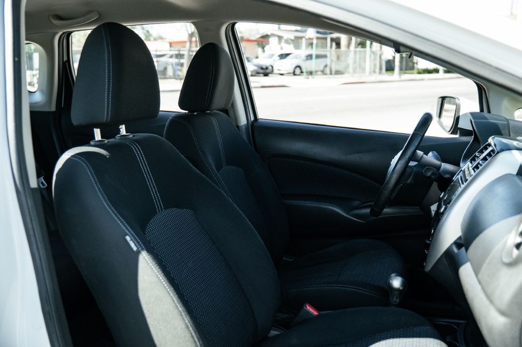 2016 Nissan Versa Image 27