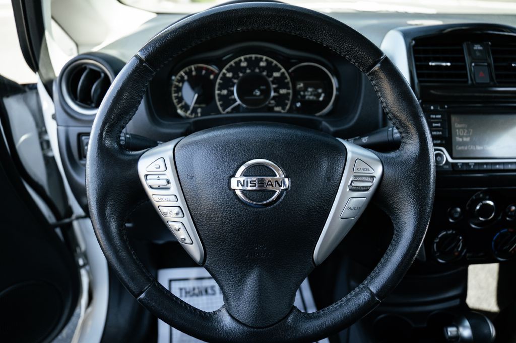 2016 Nissan Versa Image 29