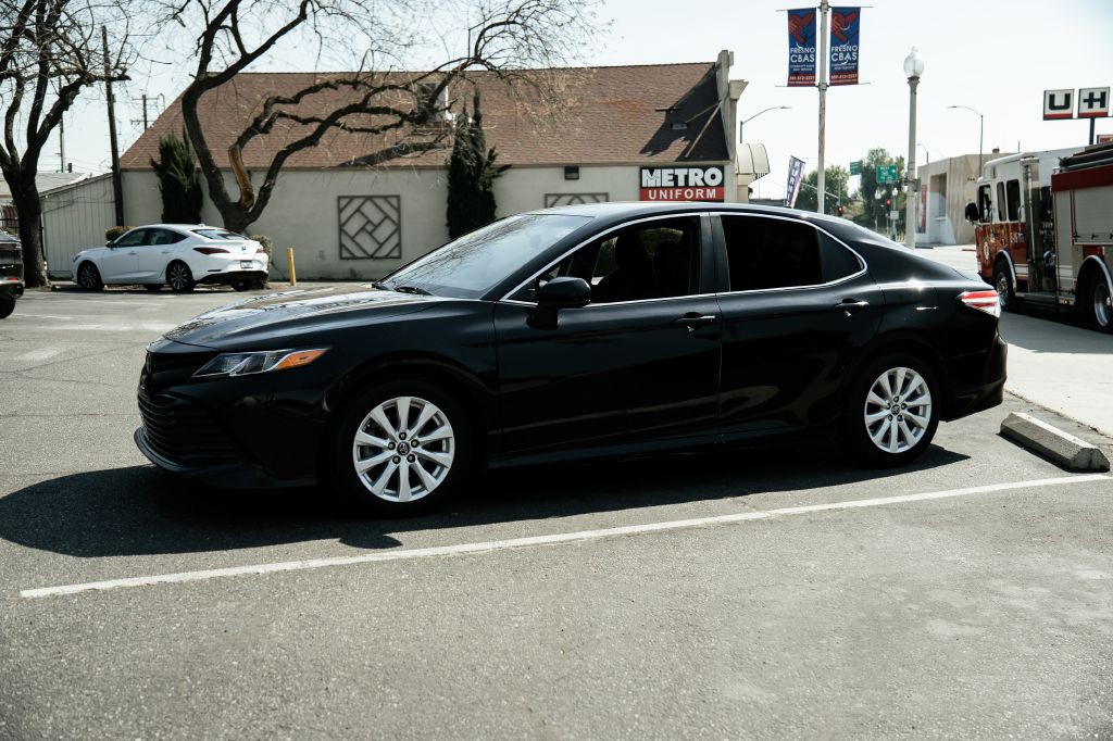 2019 Toyota Camry Image 5