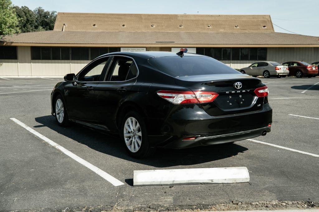 2019 Toyota Camry Image 6
