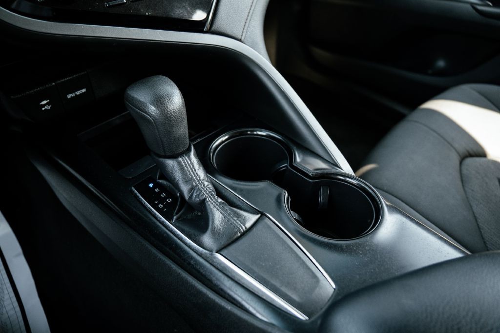 2019 Toyota Camry Image 35