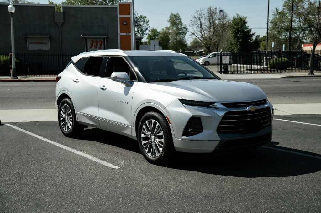 2019 Chevrolet Blazer Image 2