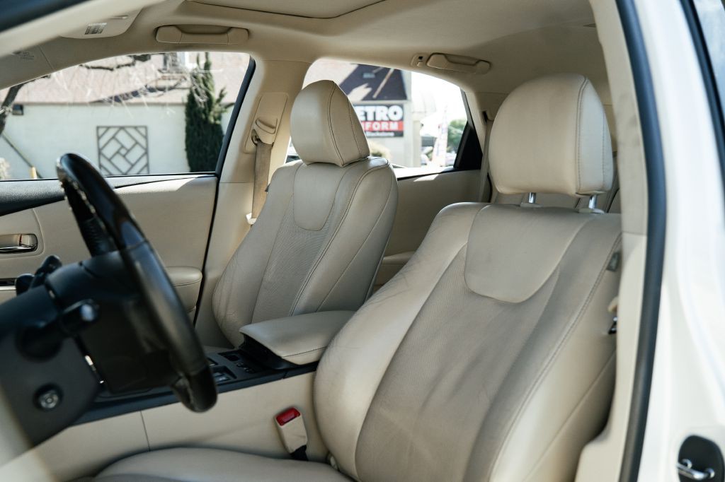2013 Lexus RX Image 19
