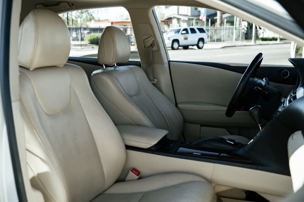 2013 Lexus RX Image 26