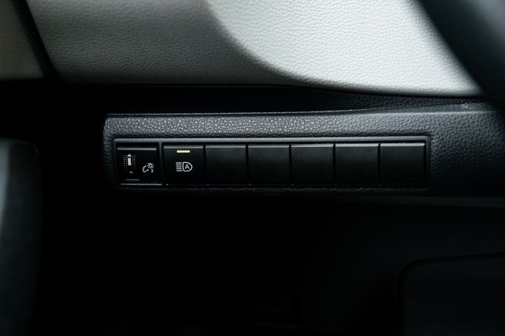 2020 Toyota Corolla Image 25