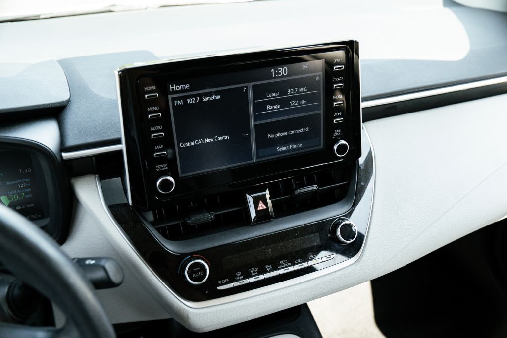 2020 Toyota Corolla Image 30