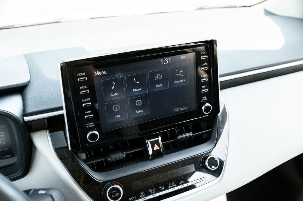 2020 Toyota Corolla Image 32