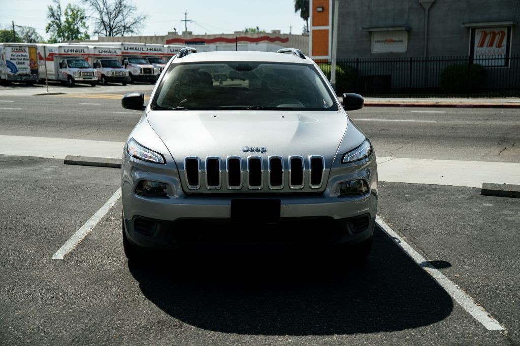 2017 Jeep Cherokee Image 3