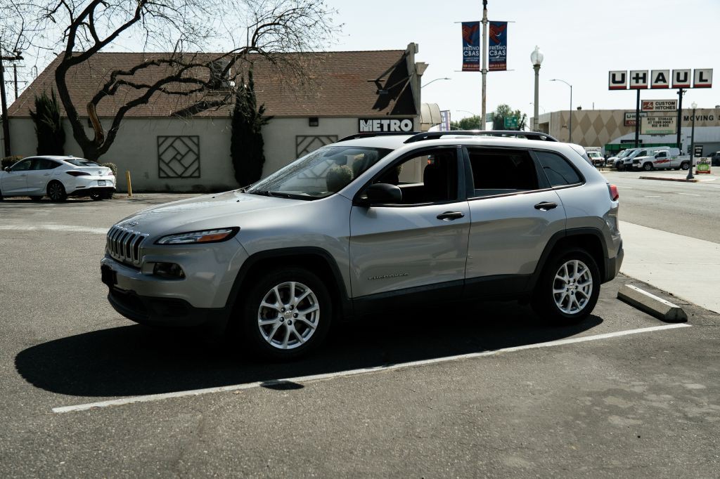 2017 Jeep Cherokee Image 5