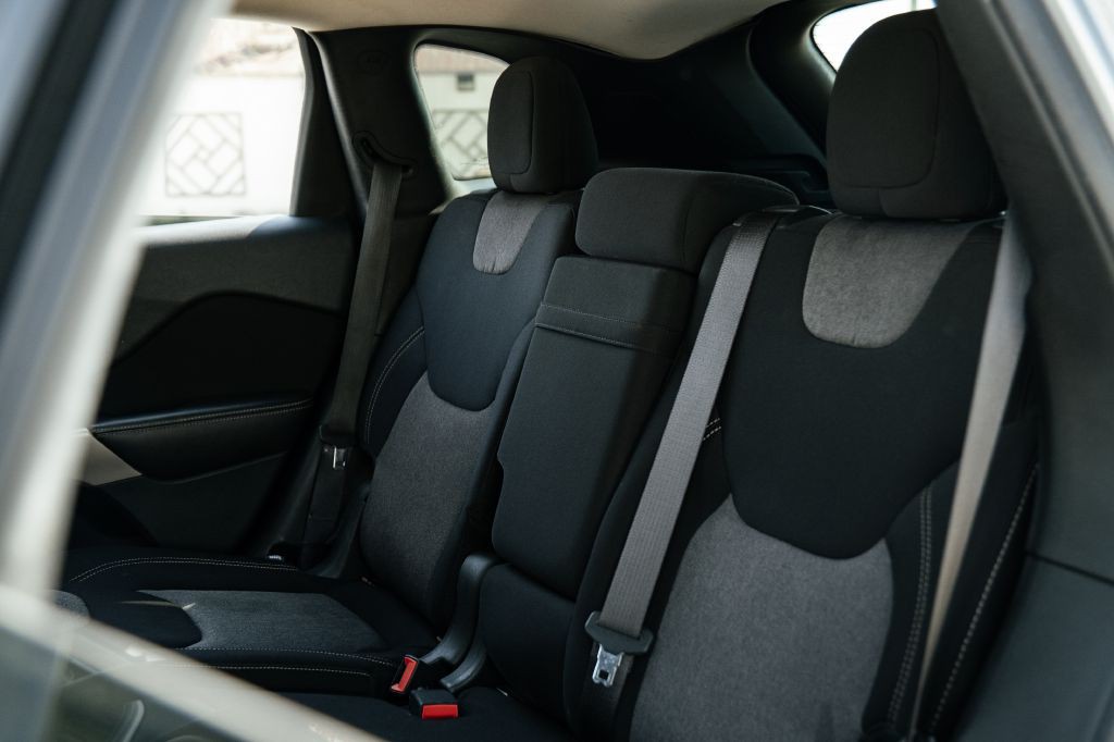 2017 Jeep Cherokee Image 18