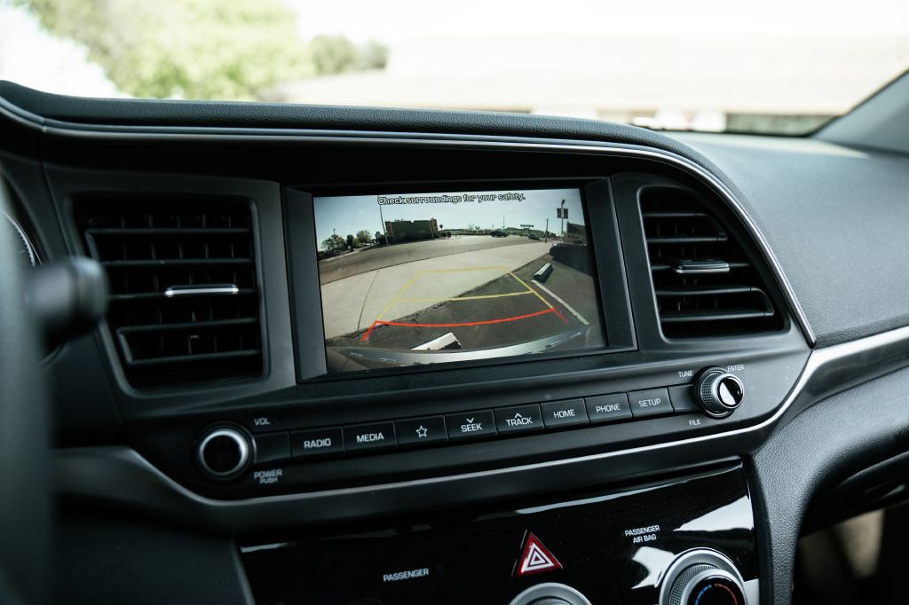 2019 Hyundai Elantra Image 34