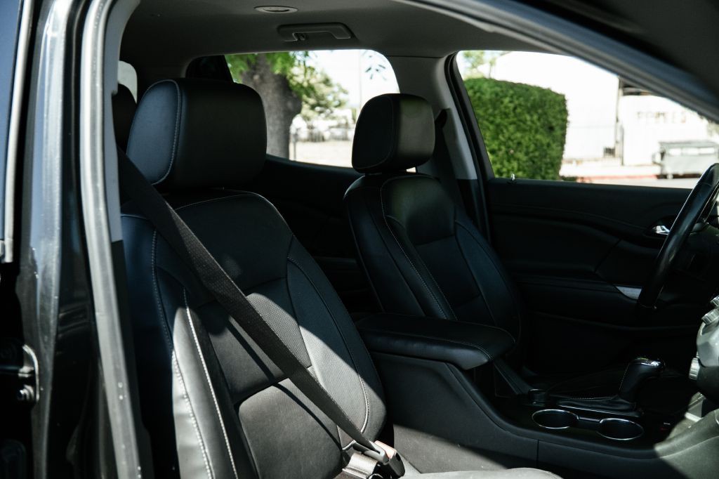 2019 GMC Acadia Image 30
