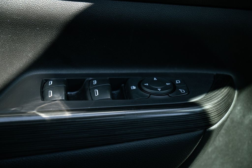 2019 GMC Acadia Image 32