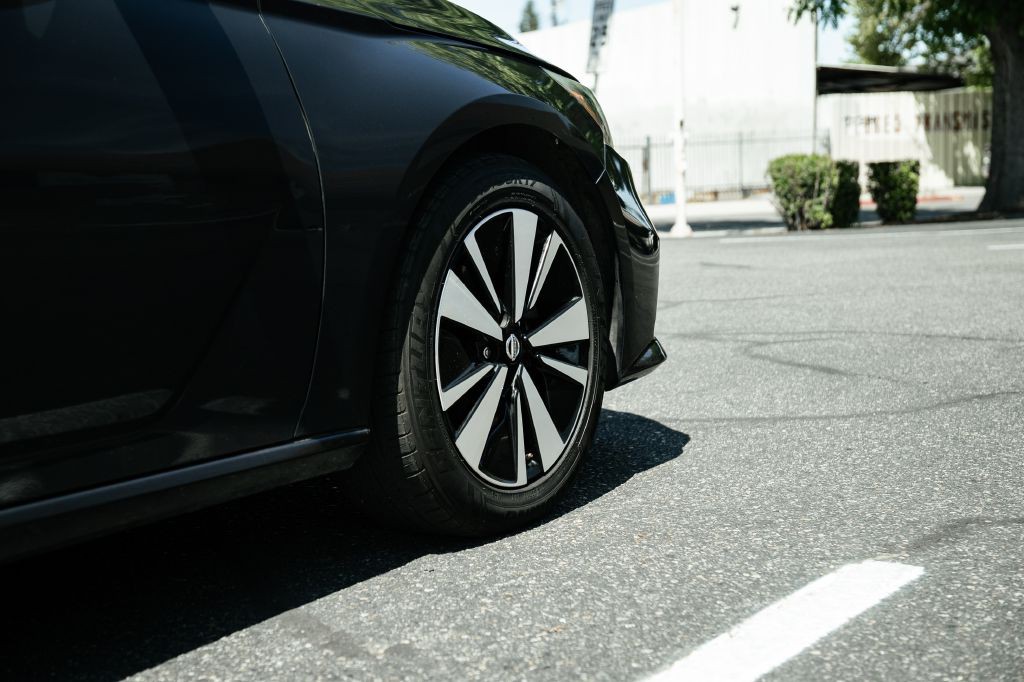 2019 Nissan Altima Image 16