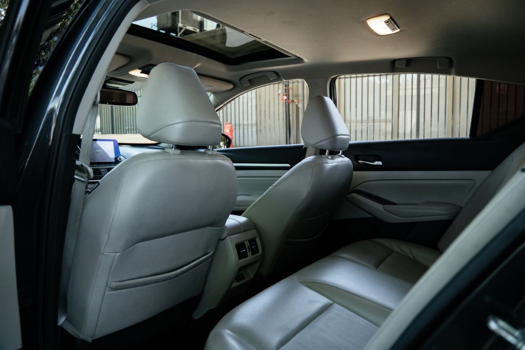 2019 Nissan Altima Image 21