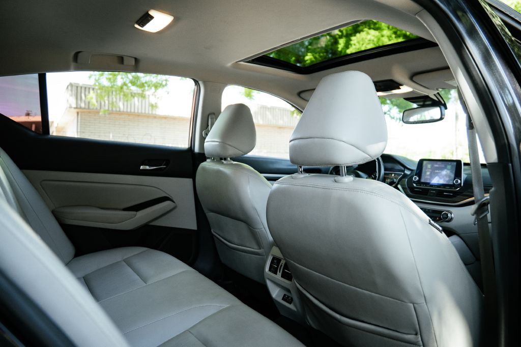 2019 Nissan Altima Image 27