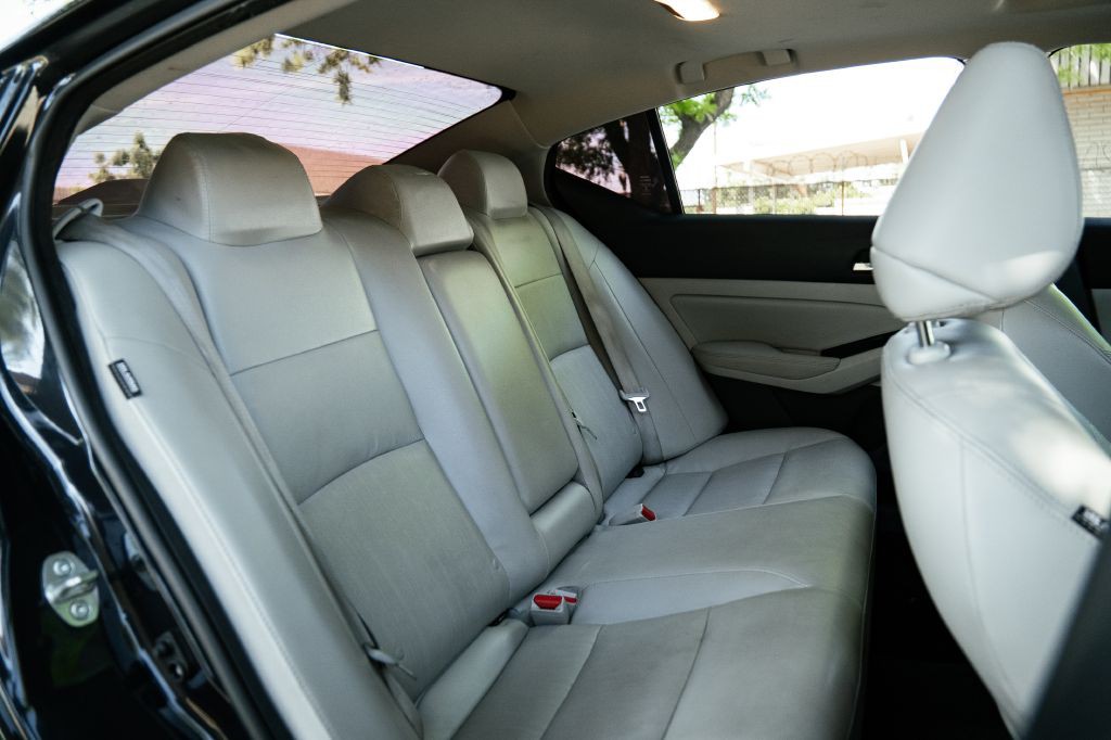 2019 Nissan Altima Image 28