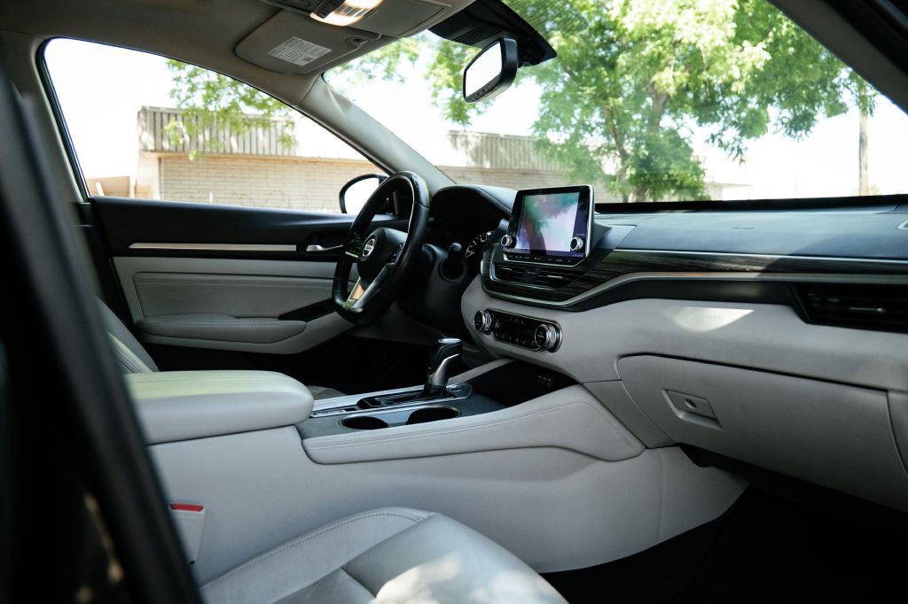 2019 Nissan Altima Image 29