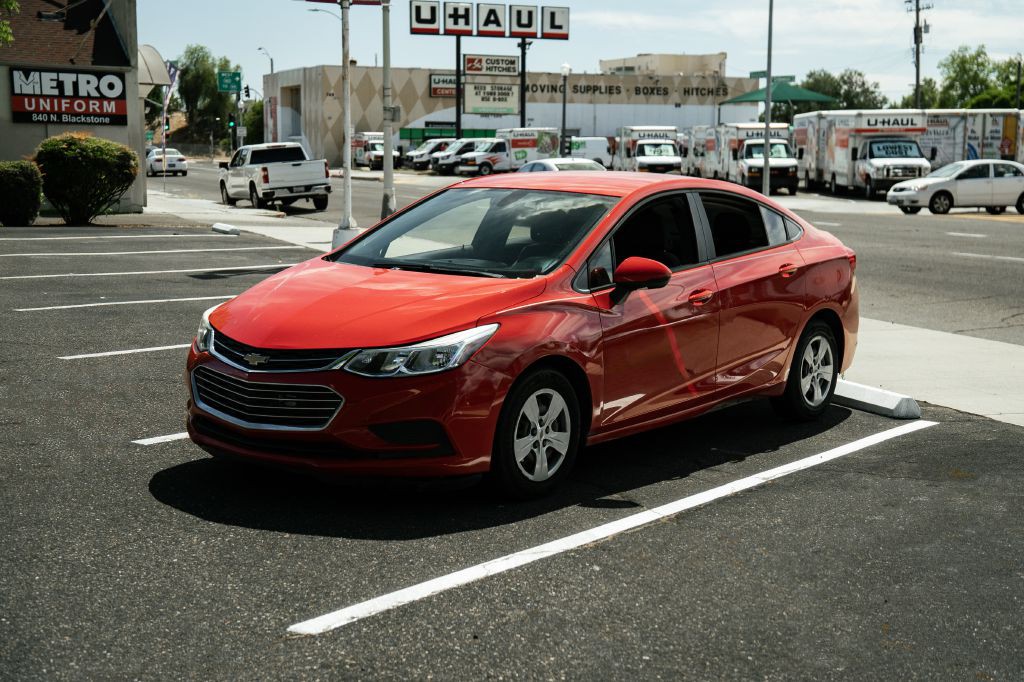 2018 Chevrolet Cruze Image 4