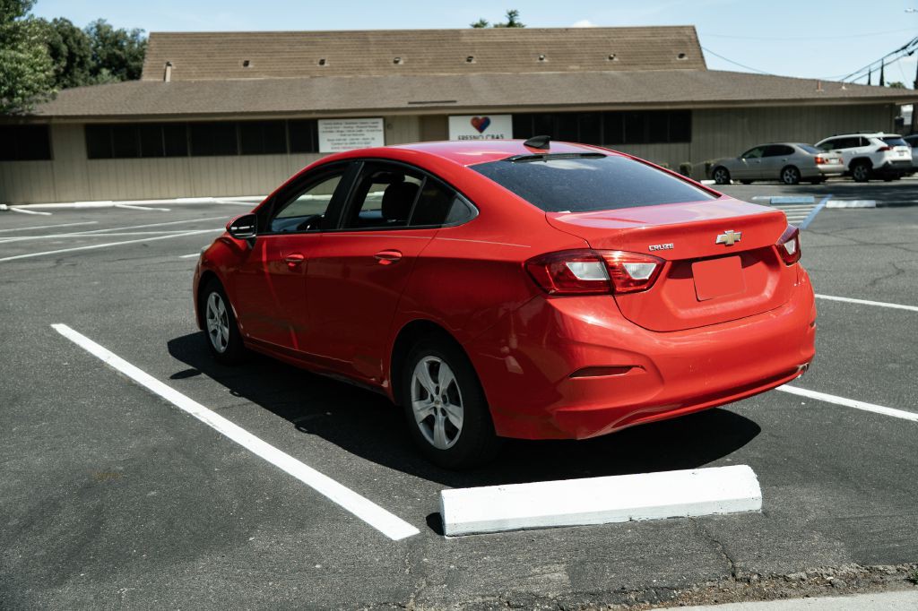 2018 Chevrolet Cruze Image 7