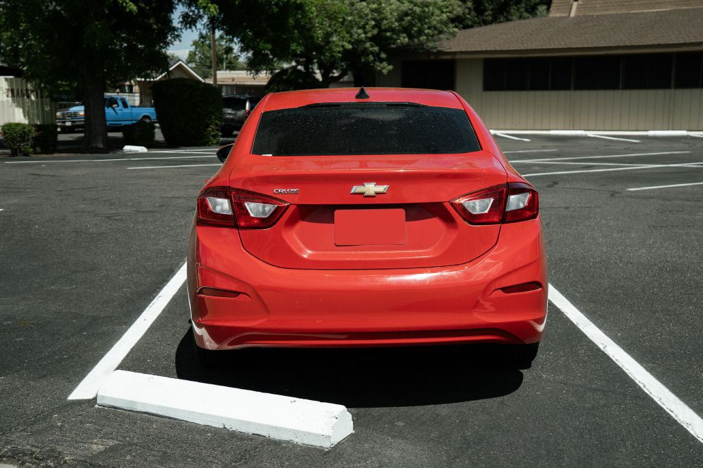 2018 Chevrolet Cruze Image 8