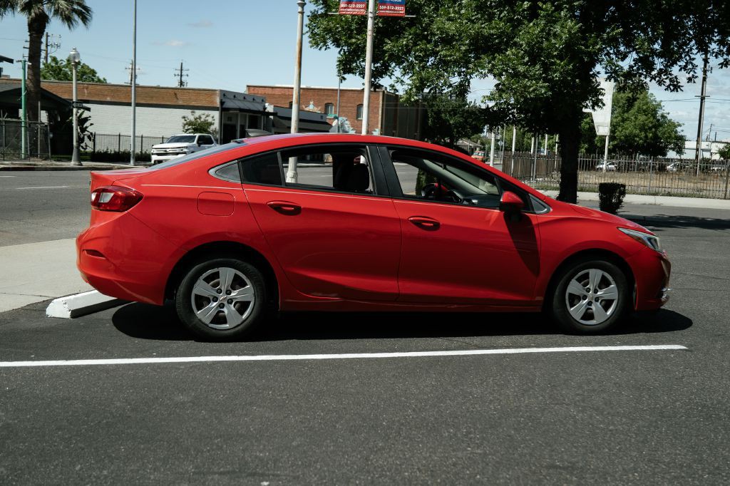 2018 Chevrolet Cruze Image 11