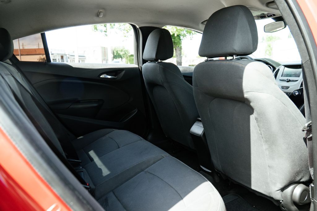 2018 Chevrolet Cruze Image 21