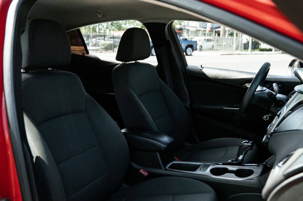 2018 Chevrolet Cruze Image 24