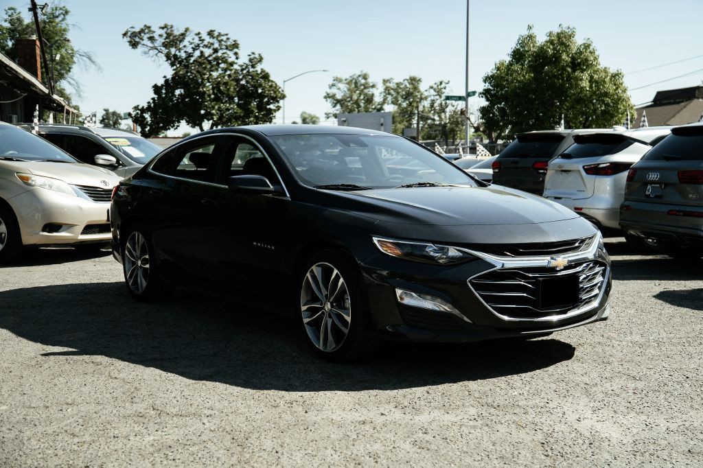 2023 Chevrolet Malibu Image 2