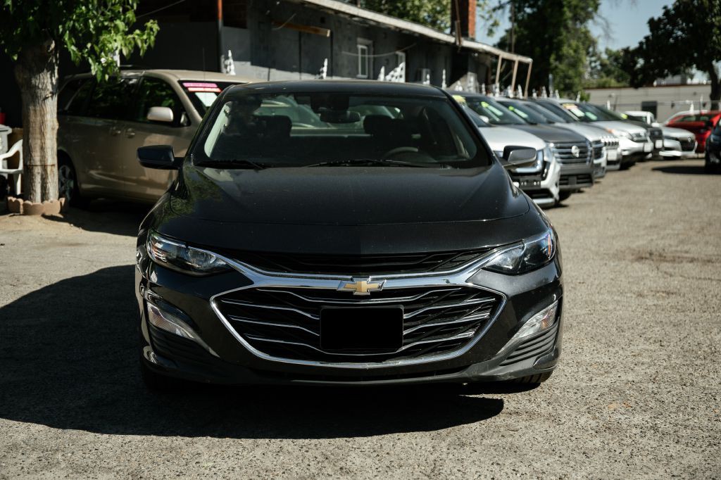 2023 Chevrolet Malibu Image 3