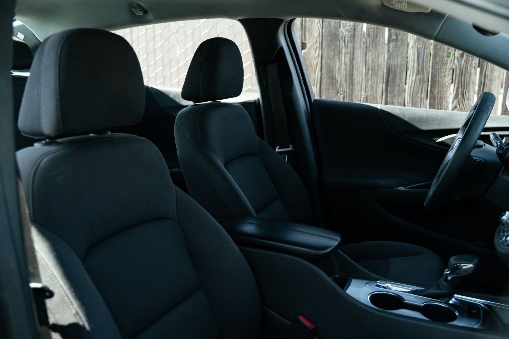 2023 Chevrolet Malibu Image 27