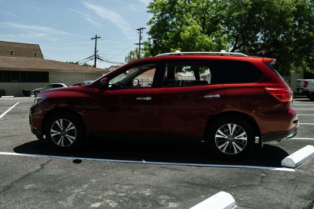 2020 Nissan Pathfinder Image 6