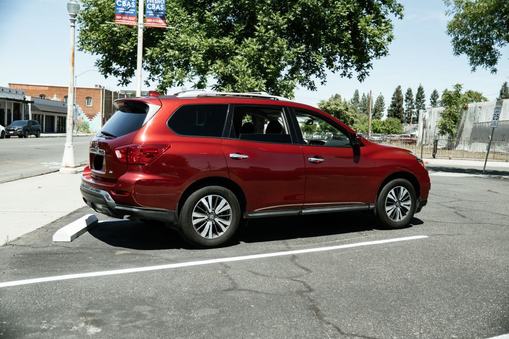 2020 Nissan Pathfinder Image 10