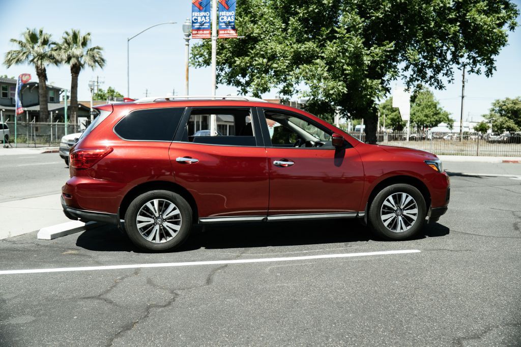 2020 Nissan Pathfinder Image 11