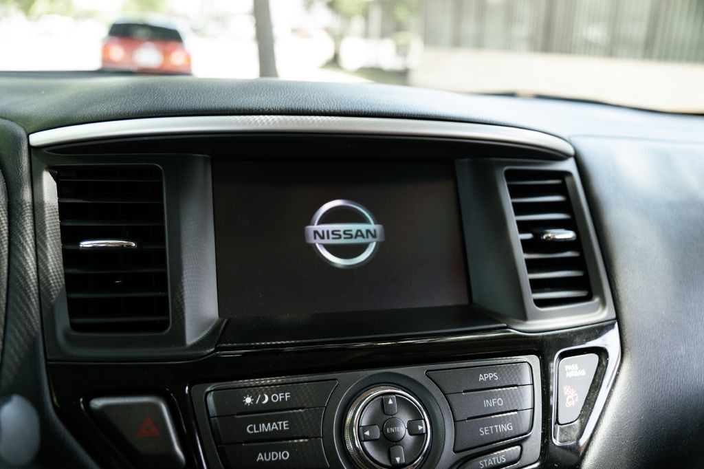 2020 Nissan Pathfinder Image 17