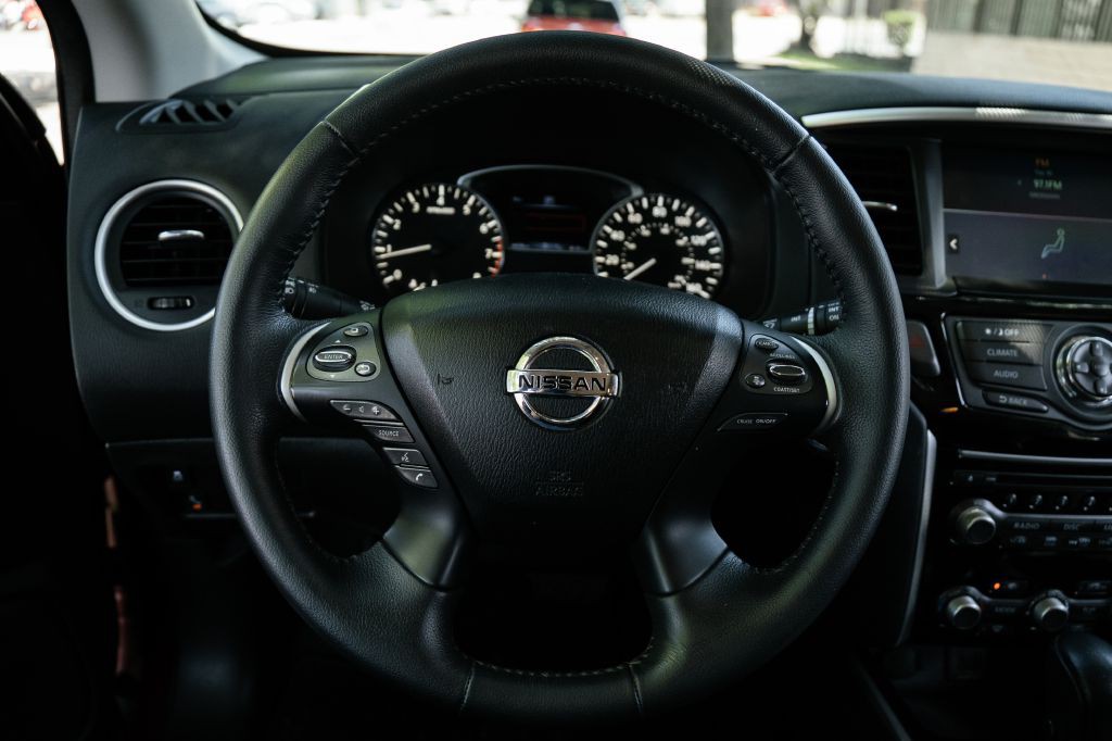 2020 Nissan Pathfinder Image 29