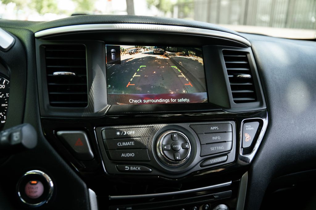 2020 Nissan Pathfinder Image 40